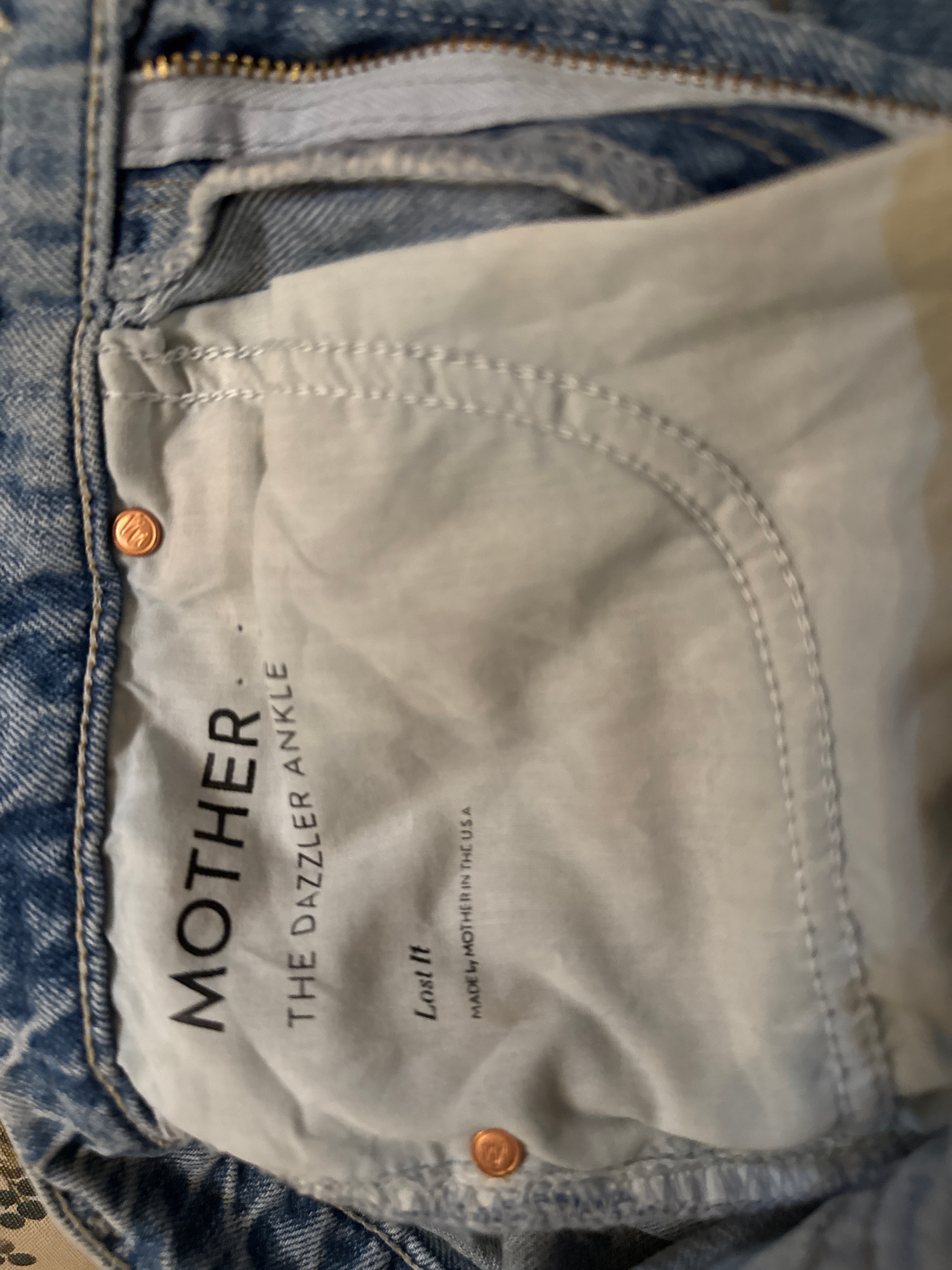 MOTHER jeans The Dazzler Ankle