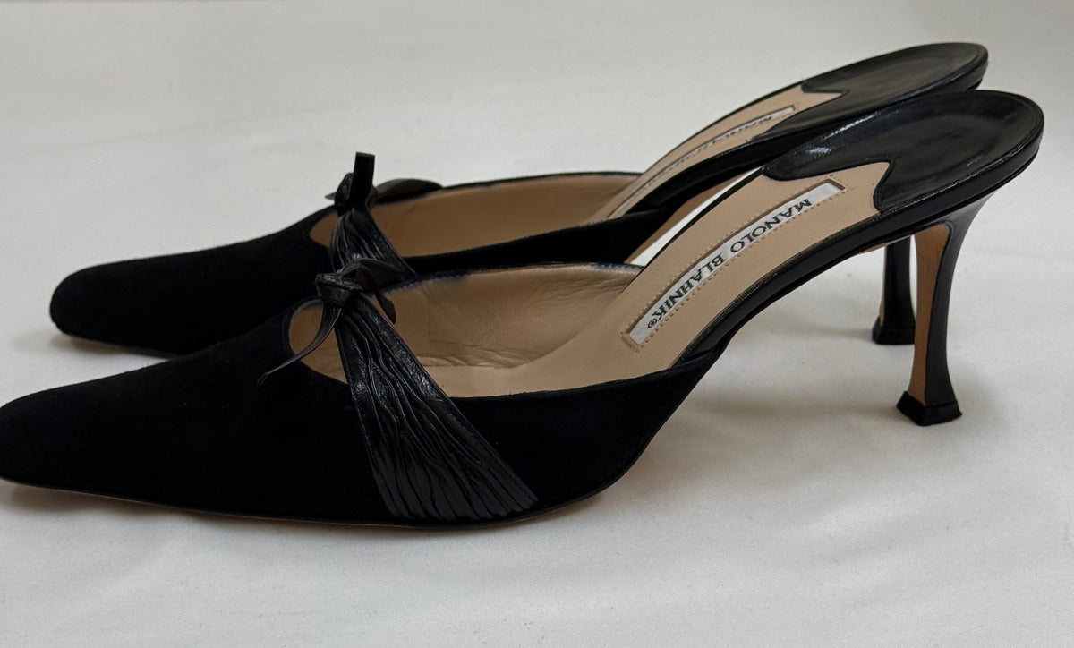 Manolo Blahnik Black Suede Pointed-Toe Mule Heels with Leather Bow Detail